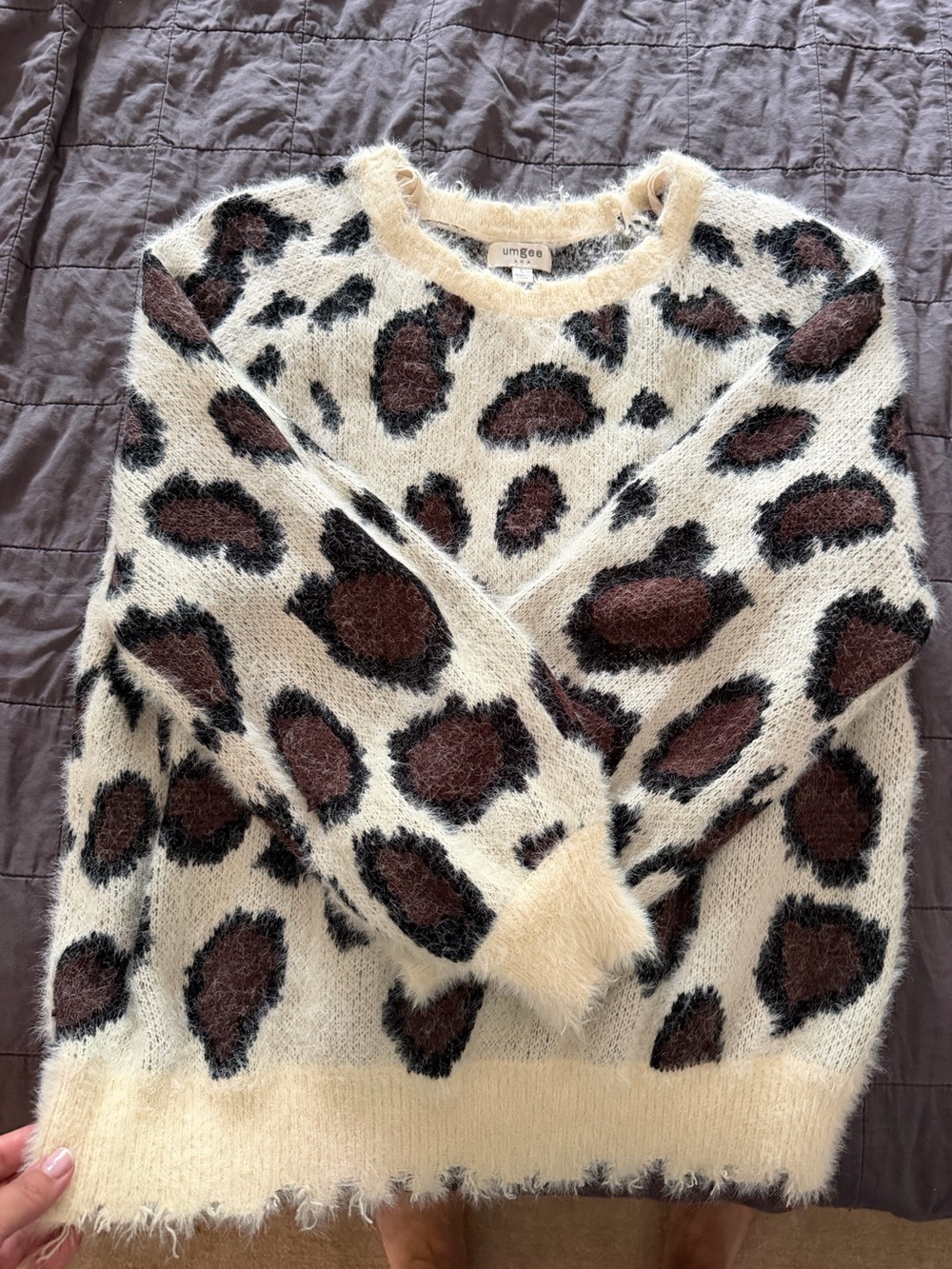 Umgee Cream Fuzzy Leopard-Print Crewneck Sweater